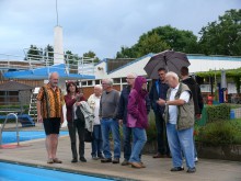 GRÜNE und Mitglieder des Fördervereins im Freibad Goltern